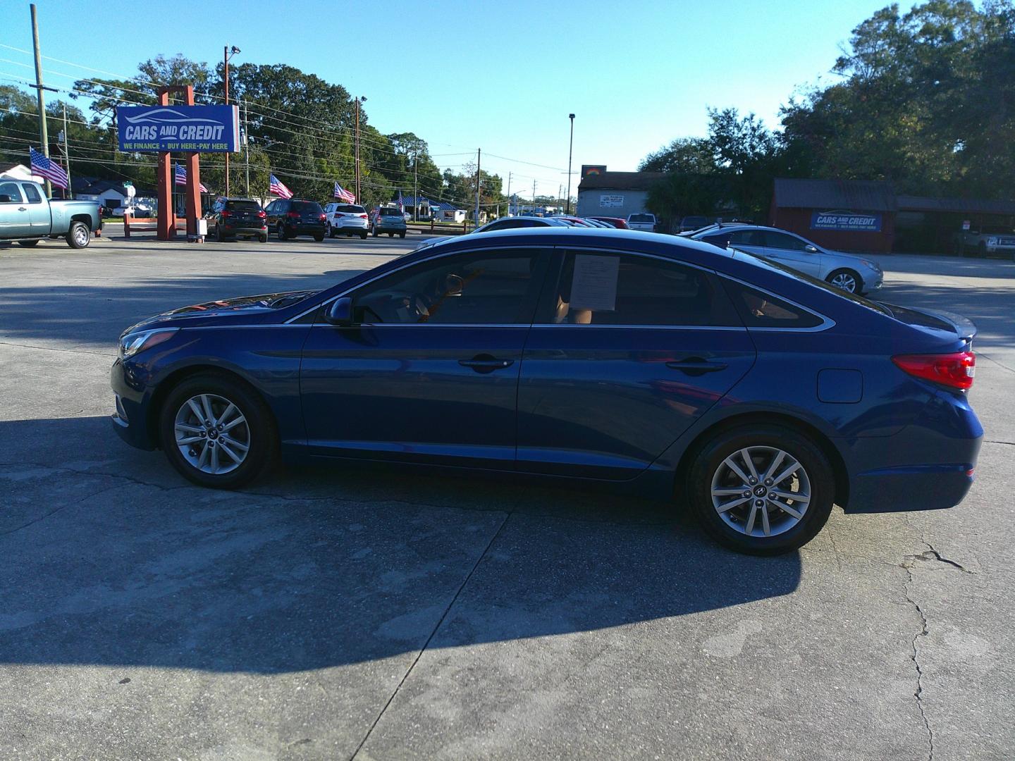 2016 BLUE HYUNDAI SONATA BASE; SE (5NPE24AF0GH) , located at 10405 Abercorn Street, Savannah, GA, 31419, (912) 921-8965, 31.988262, -81.131760 - Photo#1